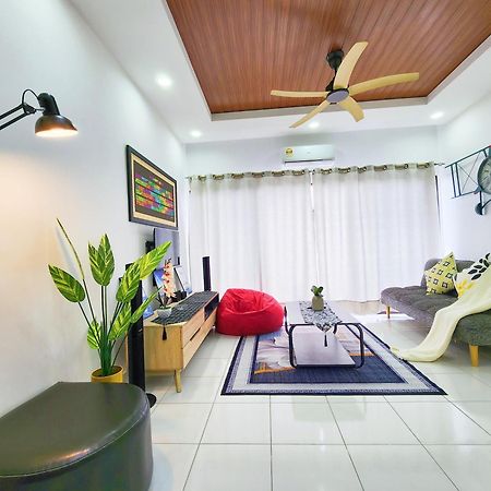 Klia Lili Residensi 5 Plus 2 Pax With Splendid Pool Nilai Exterior foto