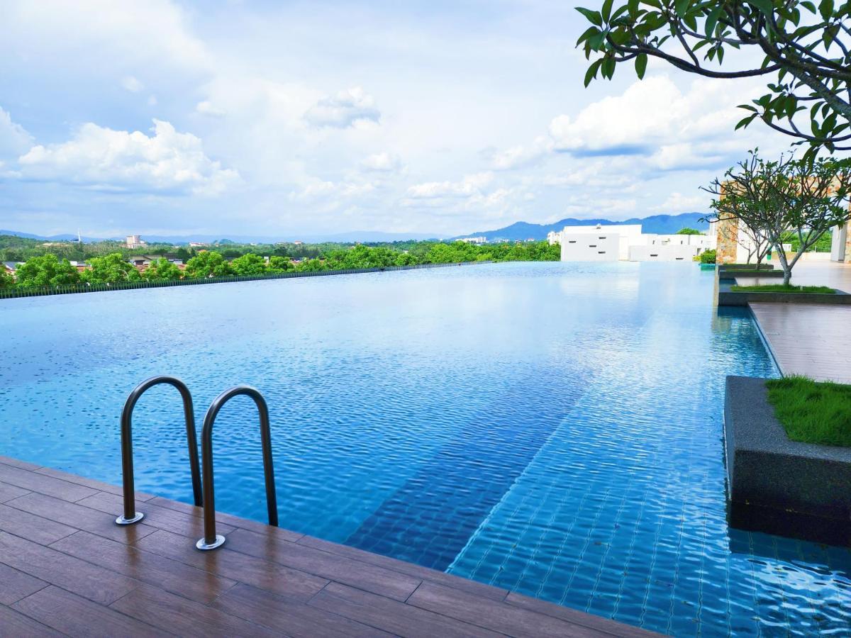 Klia Lili Residensi 5 Plus 2 Pax With Splendid Pool Nilai Exterior foto
