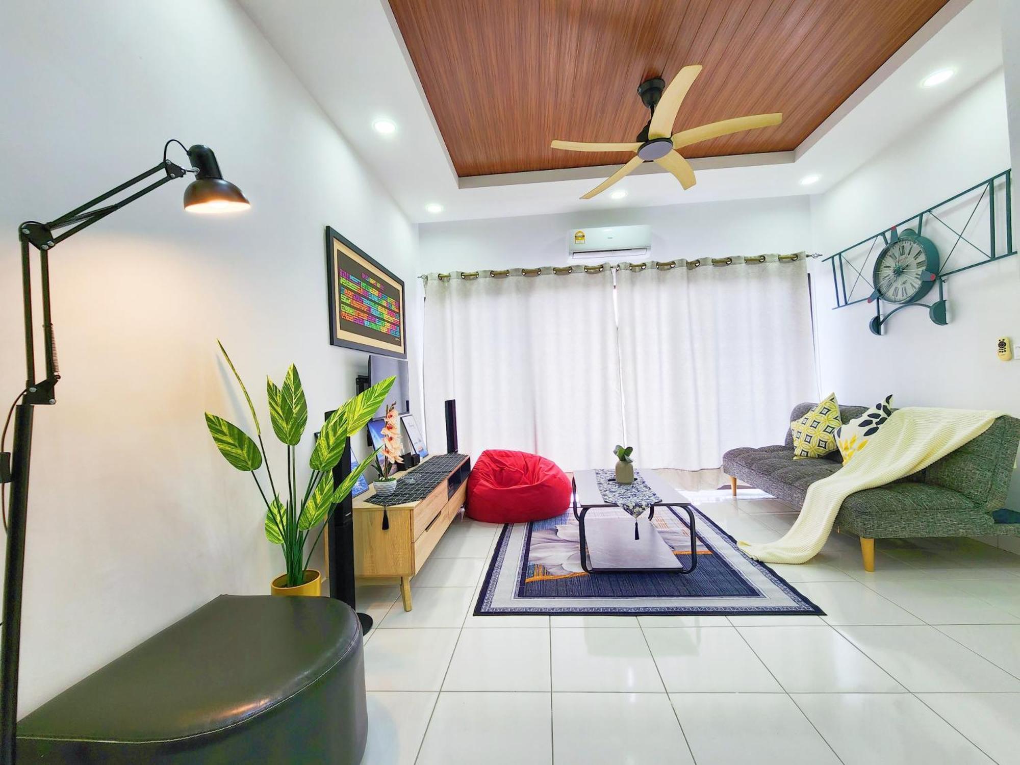 Klia Lili Residensi 5 Plus 2 Pax With Splendid Pool Nilai Exterior foto